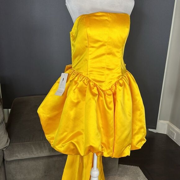 Short Yellow Strapless Homecoming Prom Dress Corset Back Bow Puffy Skirt Size M - Picture 2 of 14
